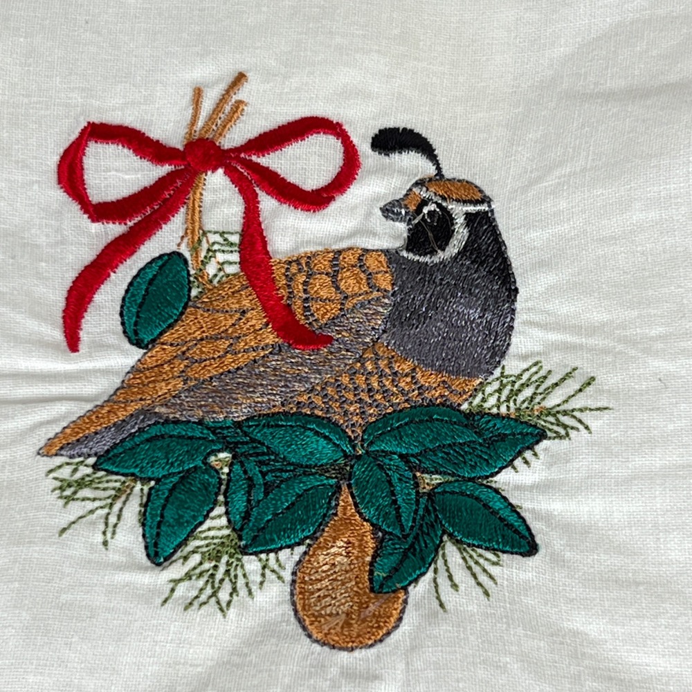 Embroidered Bird Hand Towels Set of 2 White Christmas Holiday‎ Decor